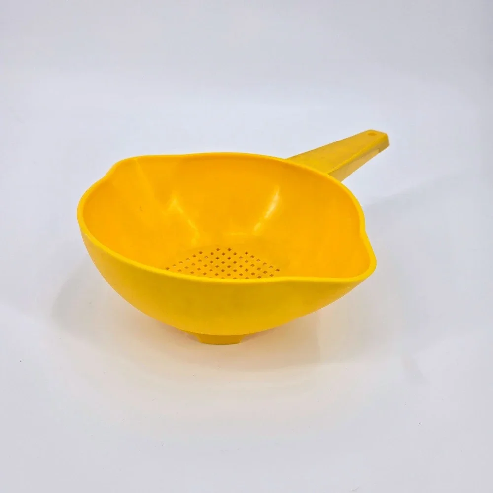 Tupperware add pop